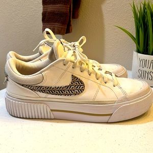 Nike Court Legacy women shoes size 9.5